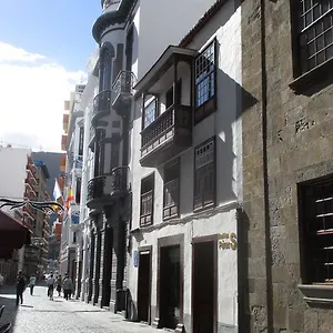 https://pension-la-cubana.in-canary-islands.com